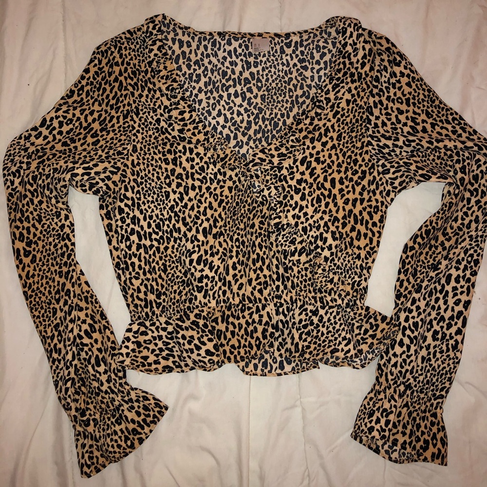 Leopard print long sleeve top